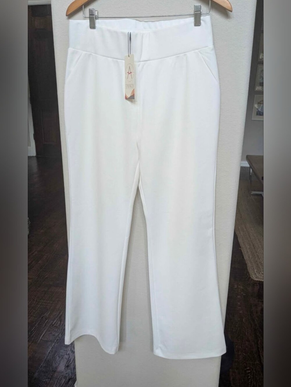 New Tapata Women's White Pull-On Flare Pants